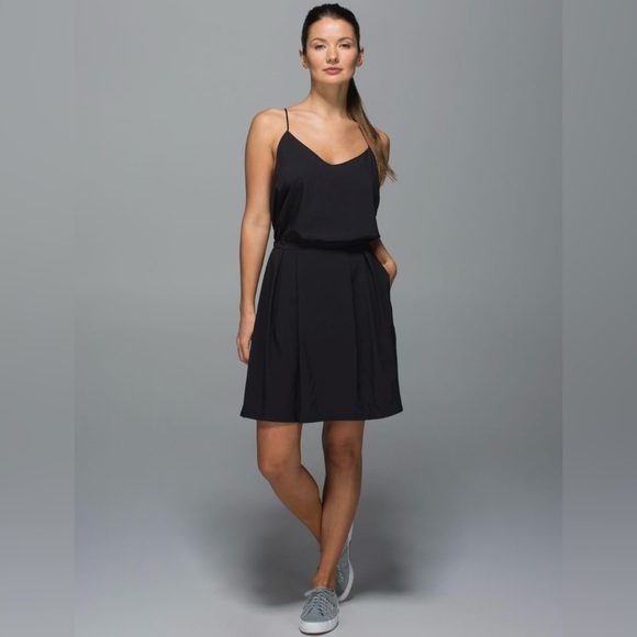 lululemon athletica Dresses & Skirts - Lululemon City Summer Dress in Black Size 6